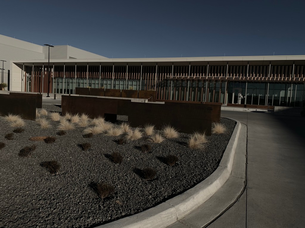 Meta’s Los Lunas Data Center building