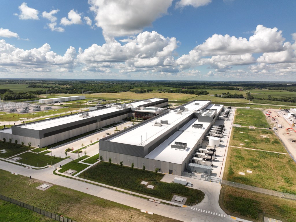 Aerial view of the Kansas City Data Center in MIssouri